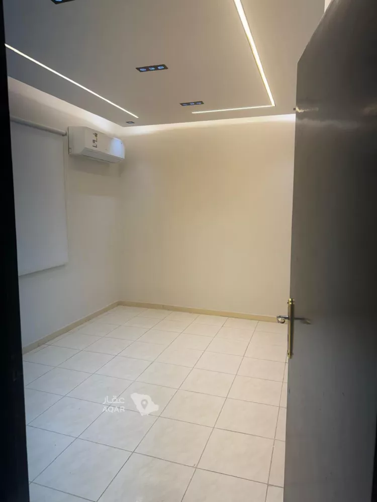 شقة للإيجار في شارع اسيوط, حي المونسية, مدينة الرياض, منطقة الرياض 7