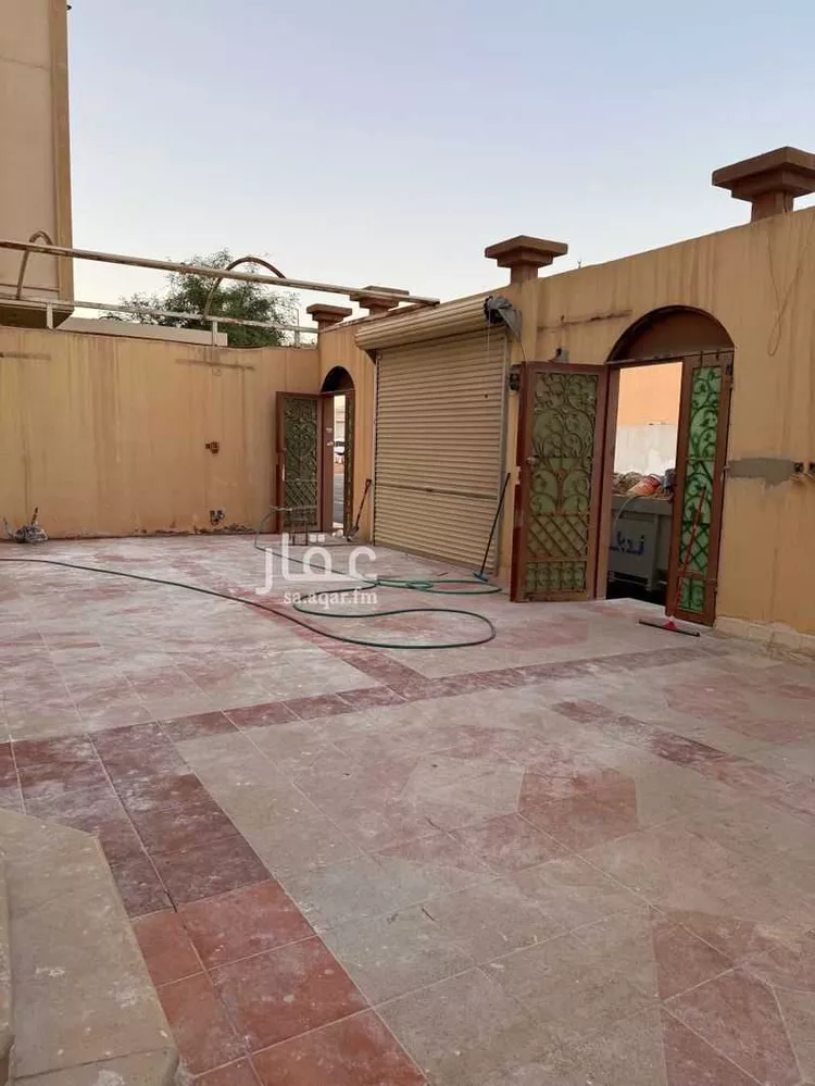 دور للإيجار في شارع العذيب, حي إشبيلية, مدينة الرياض, منطقة الرياض 1 صورة