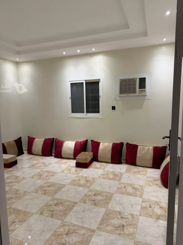 Floor for Rent in Riyadh Ar Rimal 5