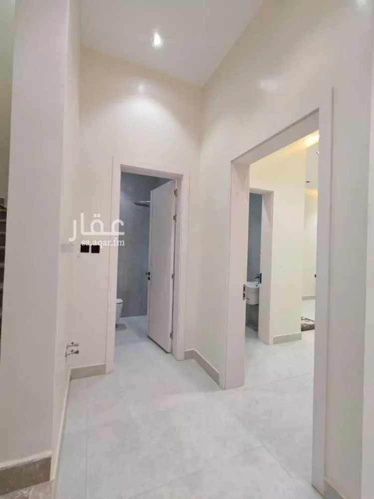 فيلا للبيع في شارع إبراهيم بن حسين, حي الرمال, مدينة الرياض, منطقة الرياض صورة 5