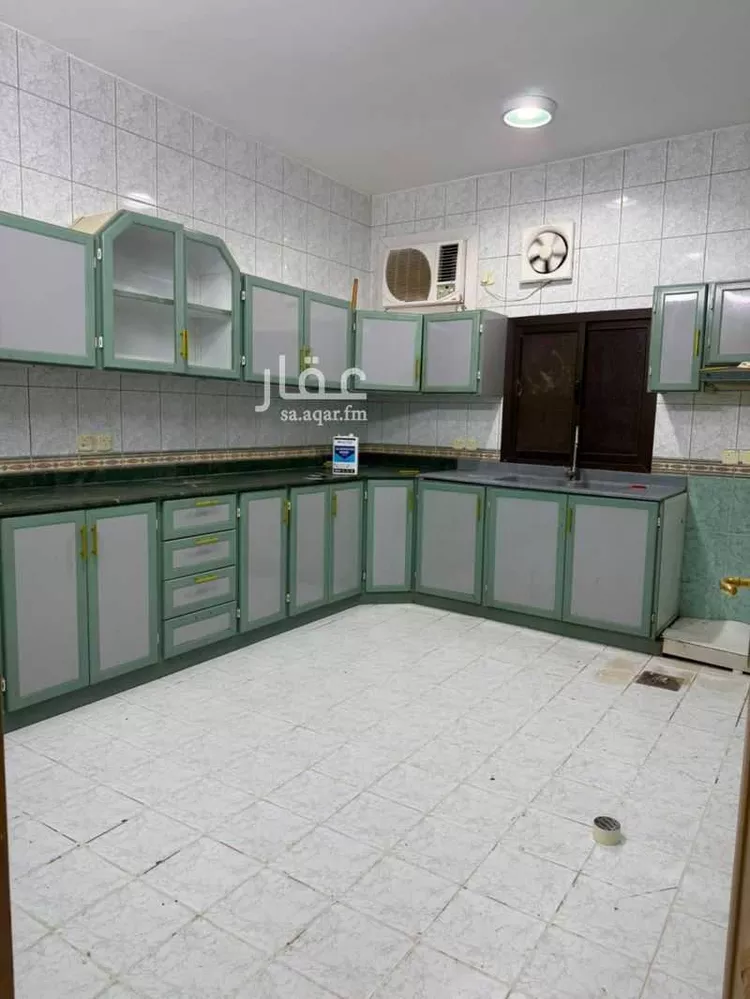 Floor for Rent in Riyadh Al Khaleej