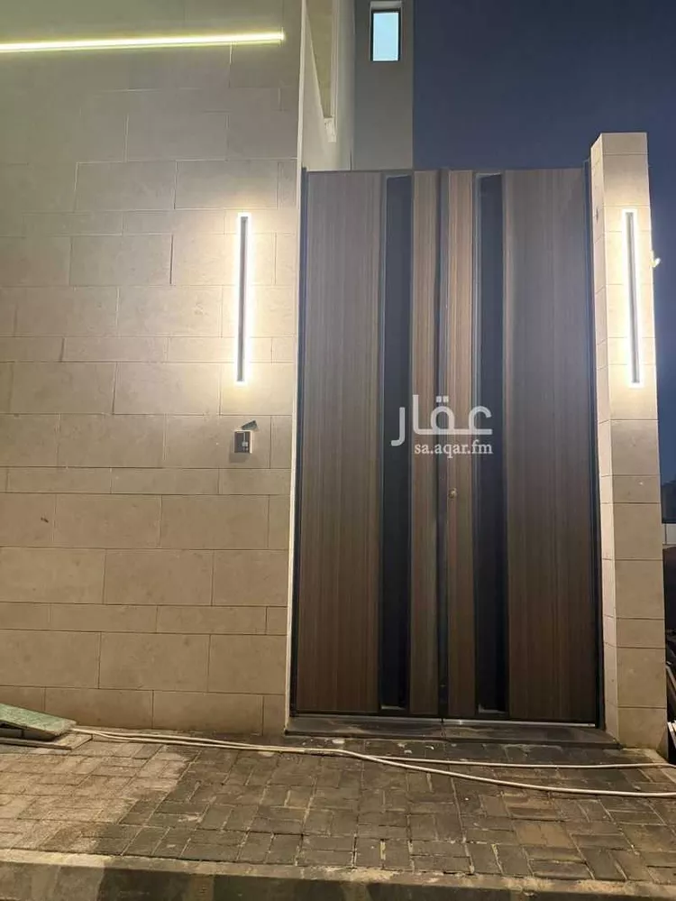 فيلا للبيع في شارع الشريف أبي القاسم بن الحسن, حي الرمال, مدينة الرياض, منطقة الرياض 1 صورة