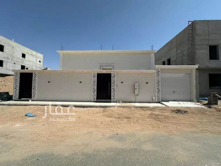 دور للبيع في شارع ابي القاسم الاموي, حي وادي جليل, مدينة امارة منطقة مكة المكرمة - الطائف, منطقة مكة المكرمة