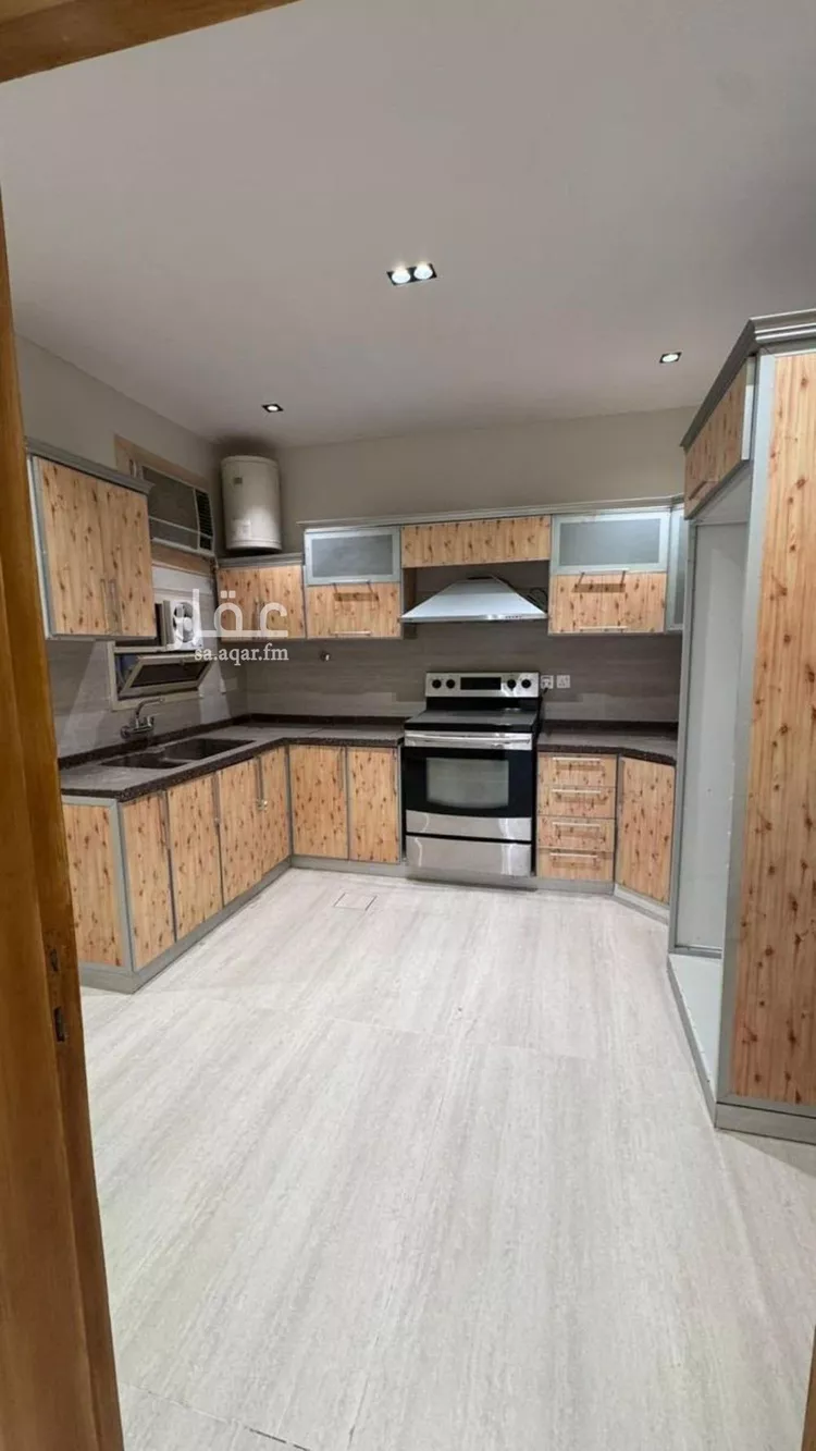 Floor for Rent in Riyadh King Faisal