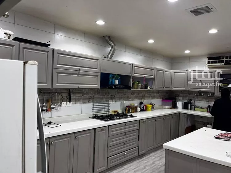 فيلا للبيع في شارع رقم 92, حي المونسية, مدينة الرياض, منطقة الرياض صورة 2