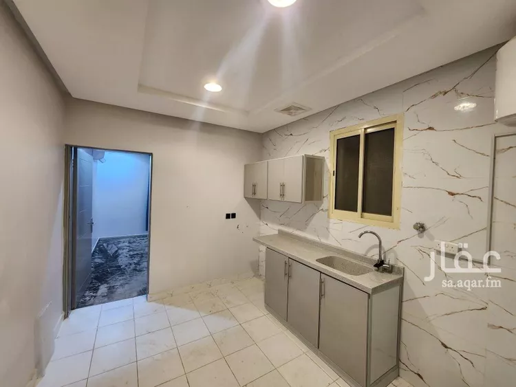 شقة للإيجار في شارع عبدالله بن قيس, حي إشبيلية, مدينة الرياض, منطقة الرياض صورة 2
