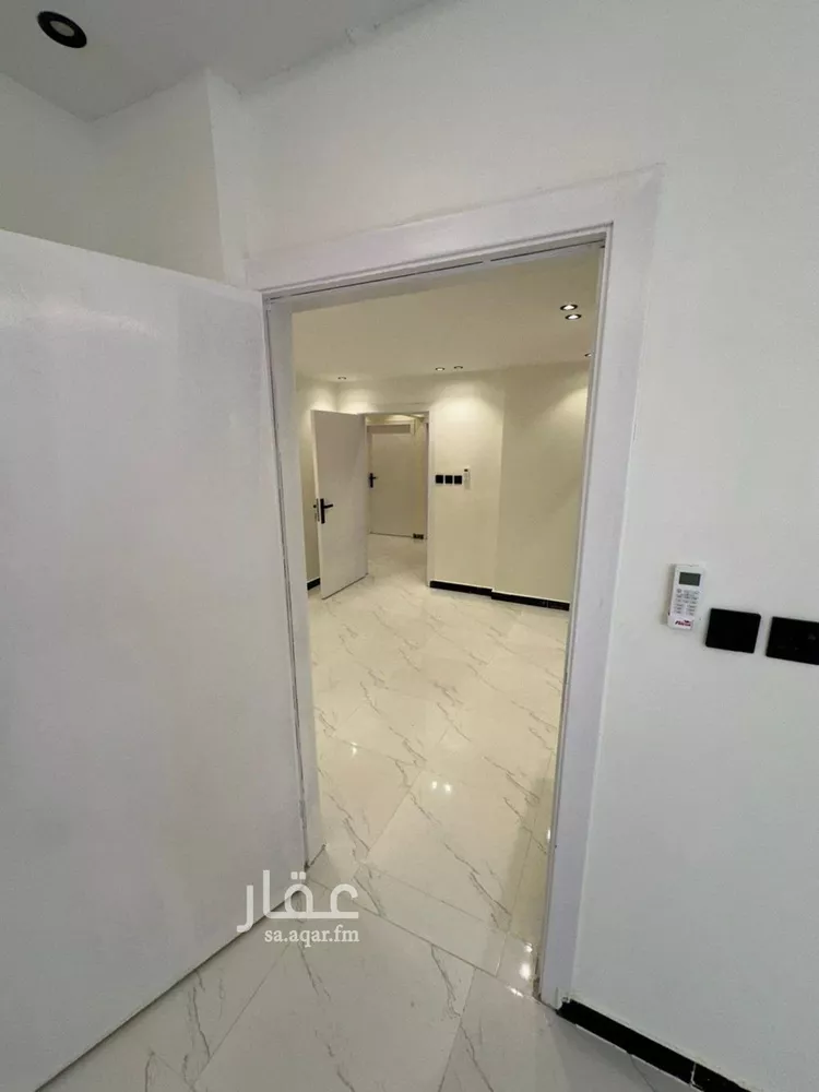 شقة للإيجار في شارع أبي غانم الحلبي, حي الضباط, مدينة الرياض, منطقة الرياض صورة 3
