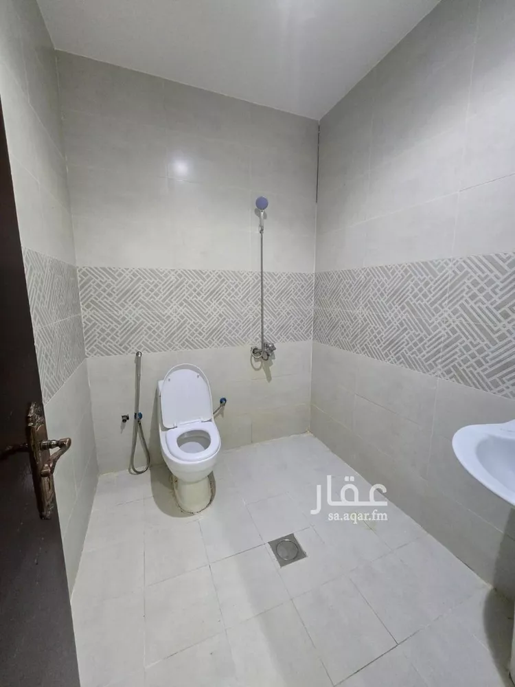 شقة للإيجار في شارع بعلبك, حي غرناطة, مدينة الرياض, منطقة الرياض صورة 4