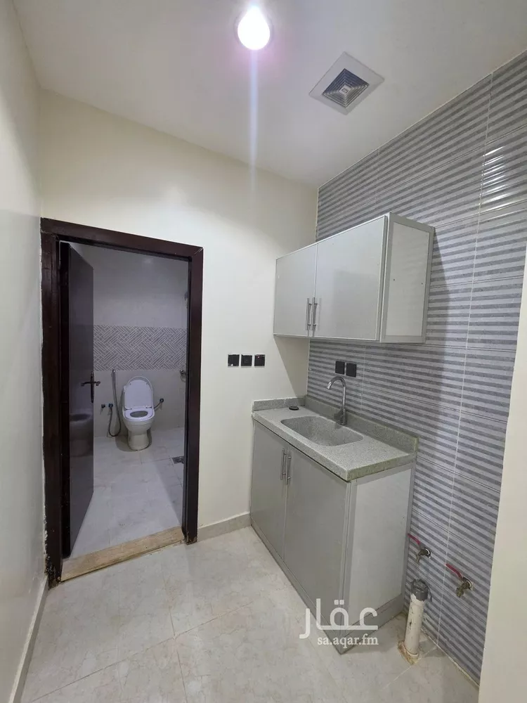 شقة للإيجار في شارع بعلبك, حي غرناطة, مدينة الرياض, منطقة الرياض صورة 4
