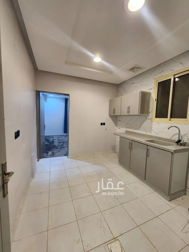 شقة للإيجار في شارع عبدالله بن قيس, حي إشبيلية, مدينة الرياض, منطقة الرياض صورة 5