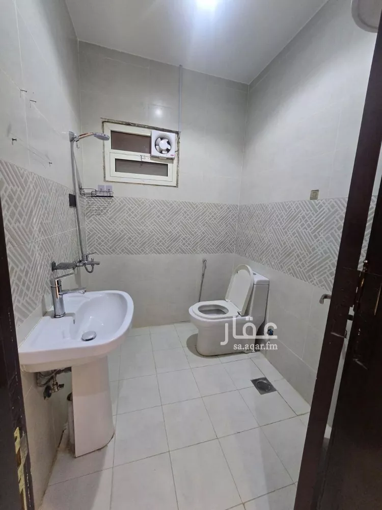 شقة للإيجار في شارع بعلبك, حي غرناطة, مدينة الرياض, منطقة الرياض صورة 3