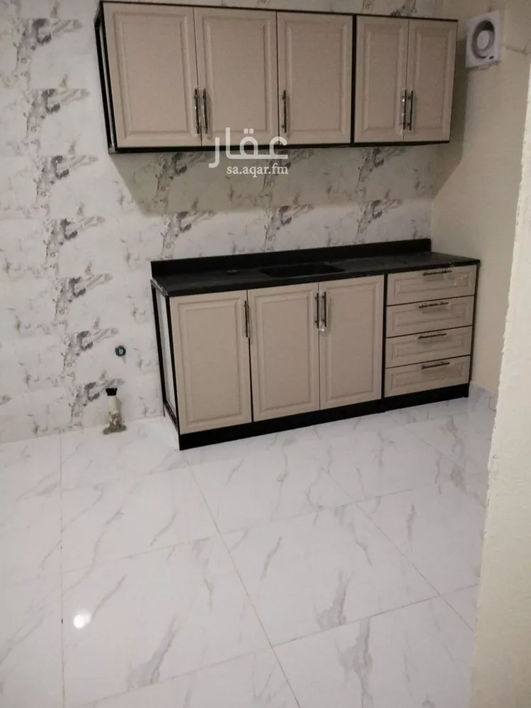 شقة للإيجار في شارع بعلبك, حي غرناطة, مدينة الرياض, منطقة الرياض