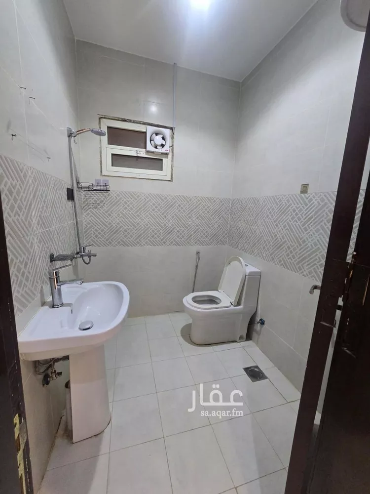 شقة للإيجار في شارع بعلبك, حي غرناطة, مدينة الرياض, منطقة الرياض صورة 4