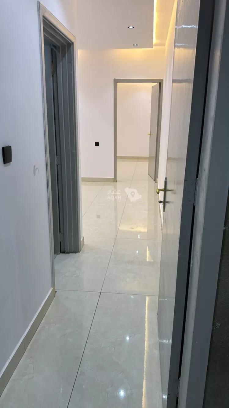 شقة للإيجار في شارع رويضة سدير, حي الملك فهد, مدينة الرياض, منطقة الرياض 7