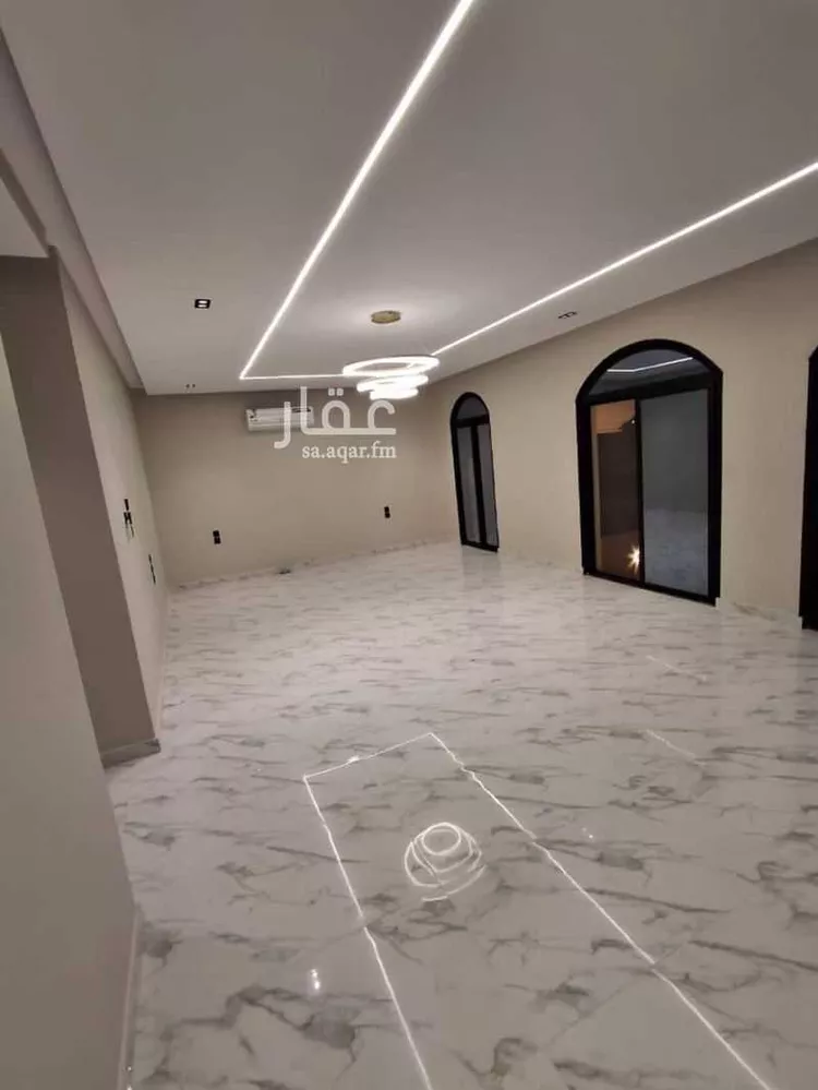 فيلا للبيع في شارع جبر بن عتيك, حي الشراع, مدينة الخبر, المنطقة الشرقية صورة 4