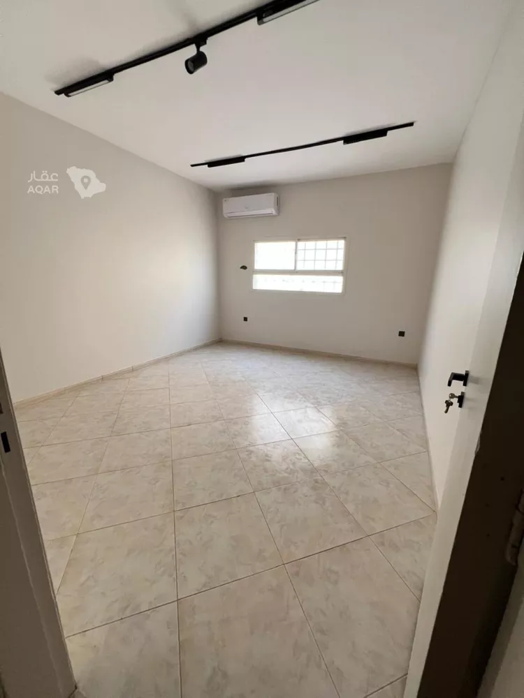 شقة للإيجار في شارع هارون الواثق, حي المنار, مدينة الرياض, منطقة الرياض 8