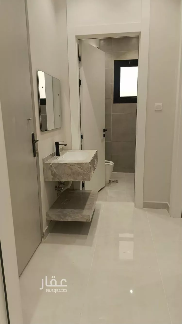 Floor for Rent in Riyadh Al Janadriyah