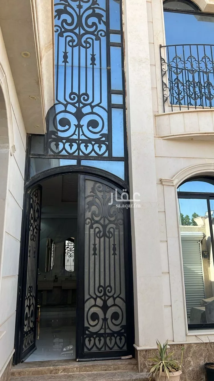 فيلا للبيع في شارع أبي الطاهر الأنماطي, حي الرمال, مدينة الرياض, منطقة الرياض