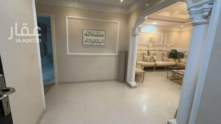 فيلا للبيع في شارع محمد بن المنذر, حي إشبيلية, مدينة الرياض, منطقة الرياض صورة 5