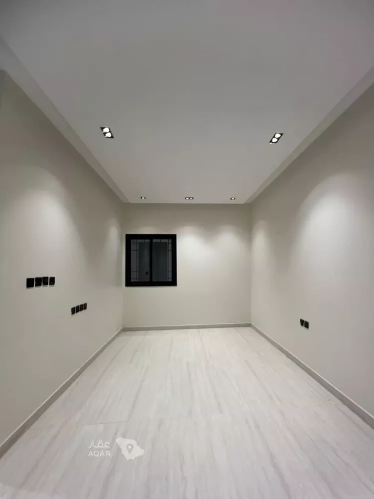 Floor for Sale in Riyadh Badr 8