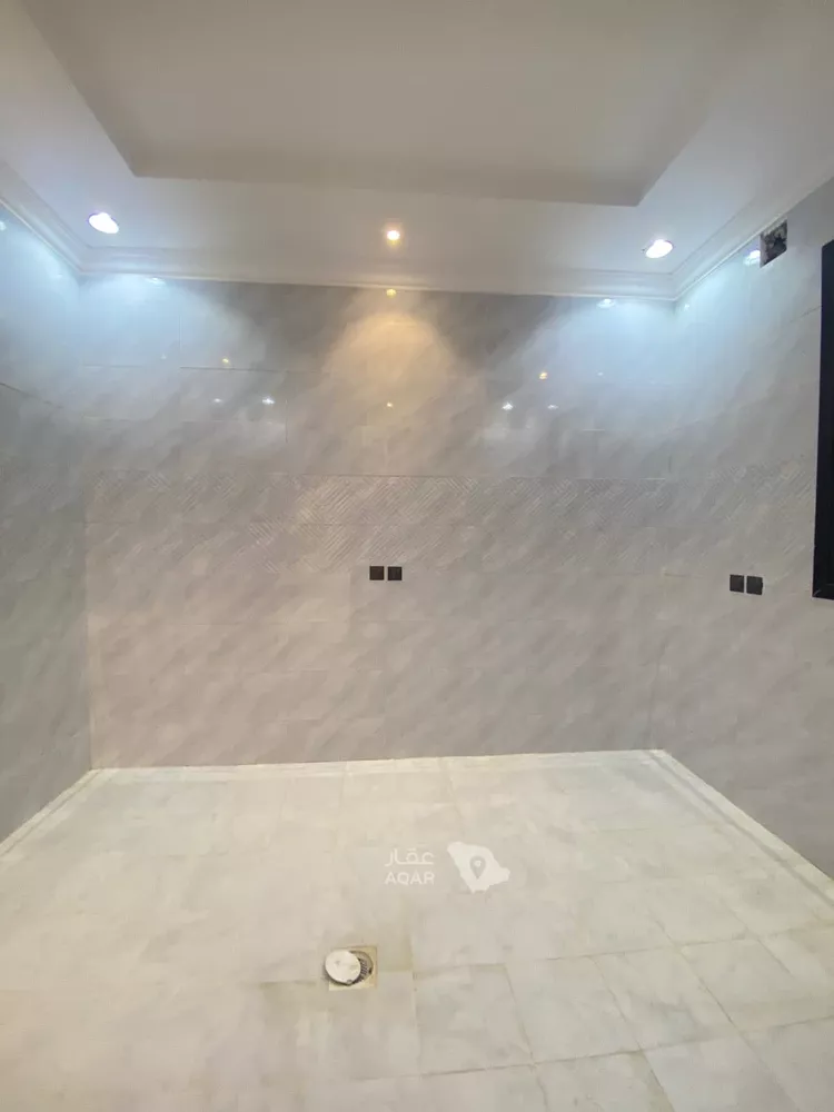 دور للبيع في شارع طريق الإمام مسلم, حي بدر, مدينة الرياض, منطقة الرياض 12