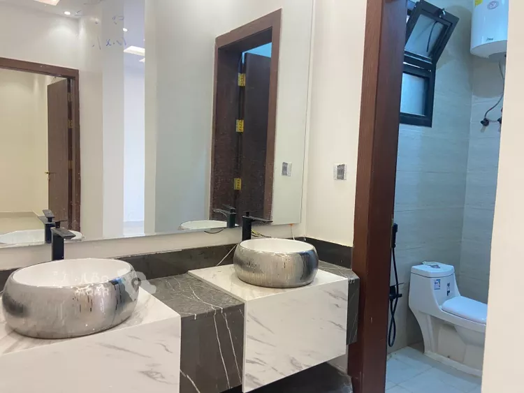 فيلا للبيع في شارع طريق الامام مسلم, حي بدر, مدينة الرياض, منطقة الرياض 6