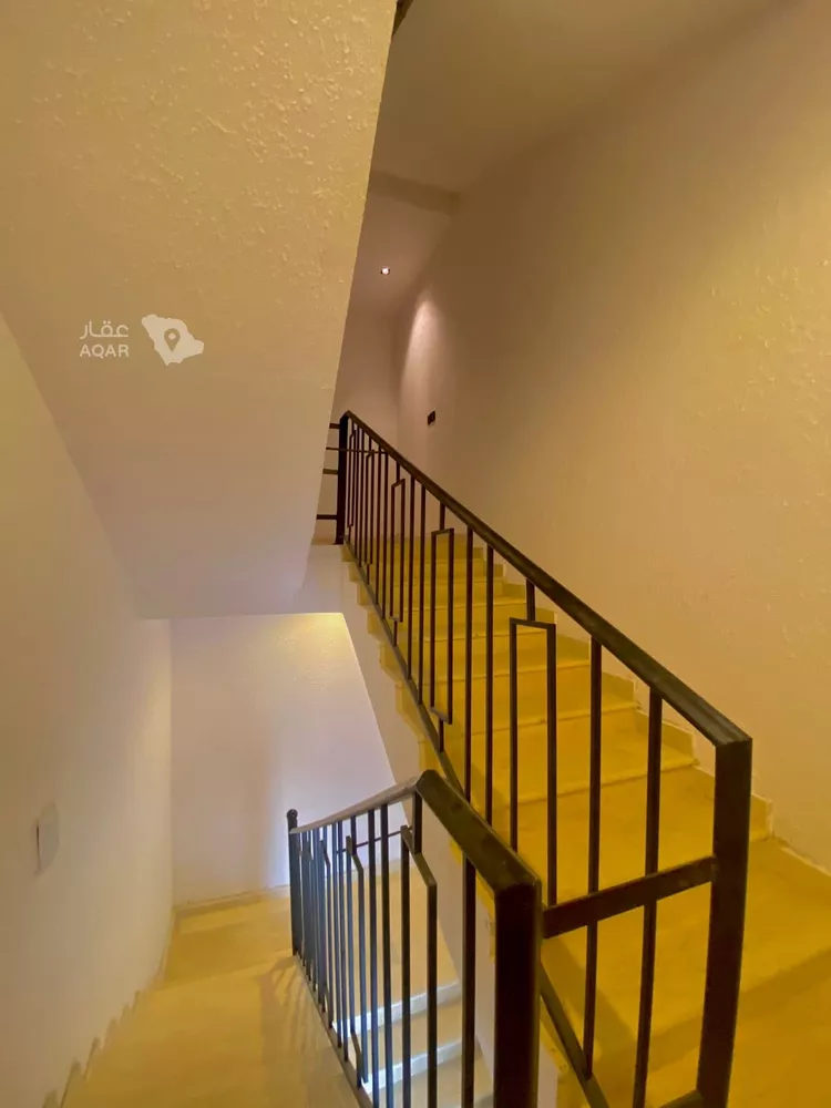 Floor for Sale in Riyadh Badr 4