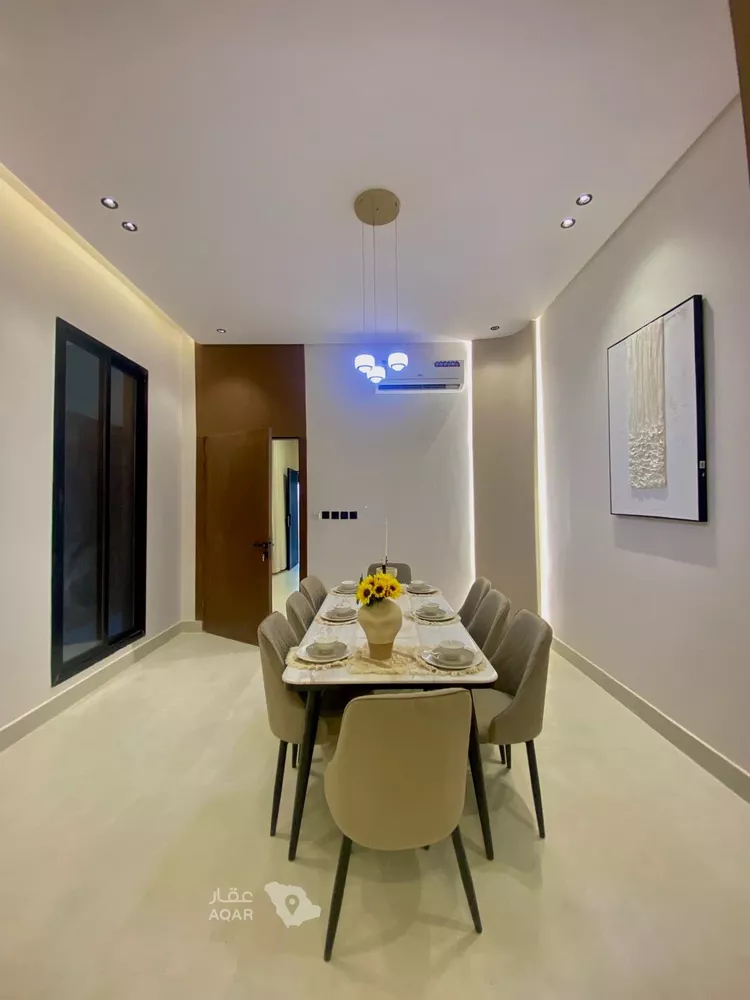 Floor for Sale in Riyadh Okaz 11