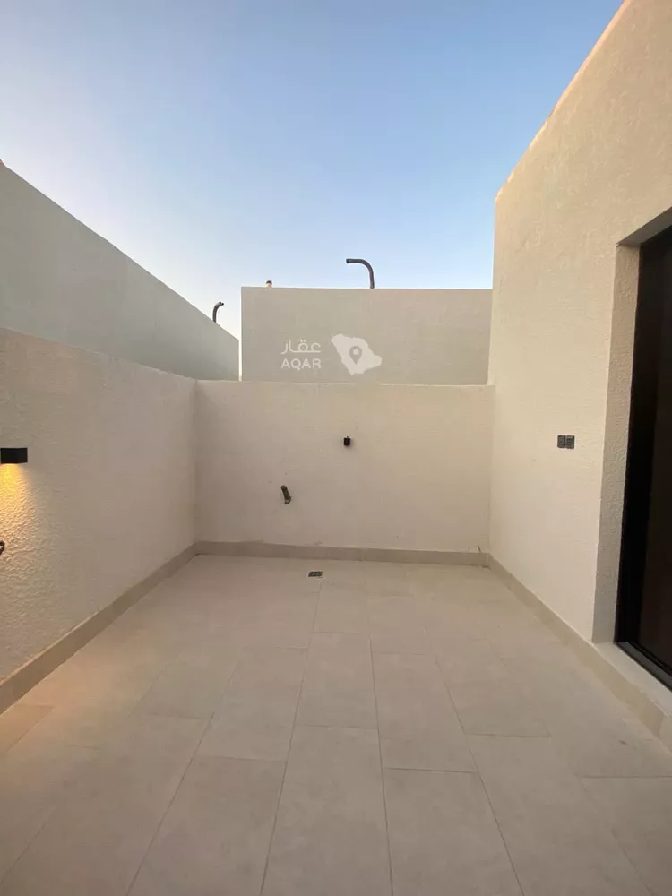 Villa for Sale in Riyadh Okaz 30