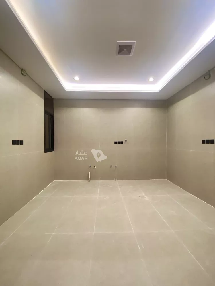 دور للبيع في شارع كعب الهجري, حي عكاظ, مدينة الرياض, منطقة الرياض 9