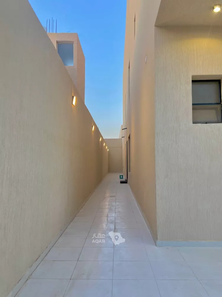 دور للبيع في شارع ‏مالك بن الحارث, حي بدر, مدينة الرياض, منطقة الرياض 8