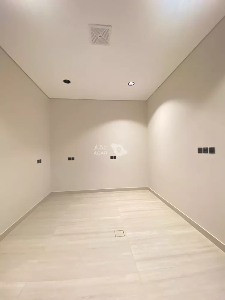 Villa for Sale in Riyadh Okaz 16