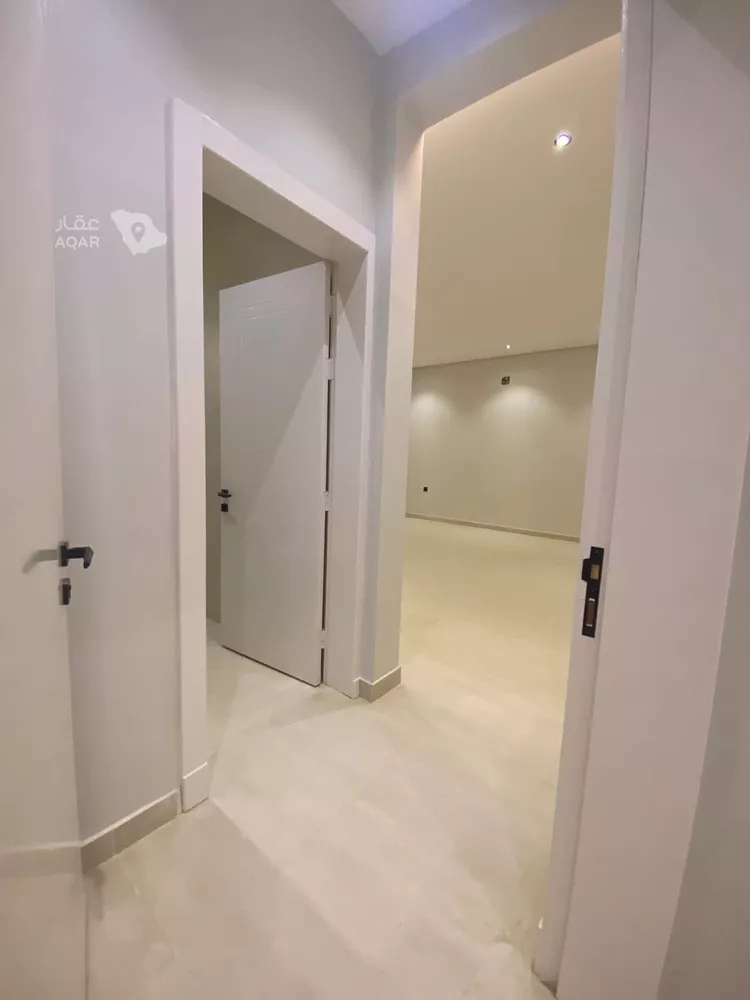 دور للبيع في شارع ‏مالك بن الحارث, حي بدر, مدينة الرياض, منطقة الرياض 18