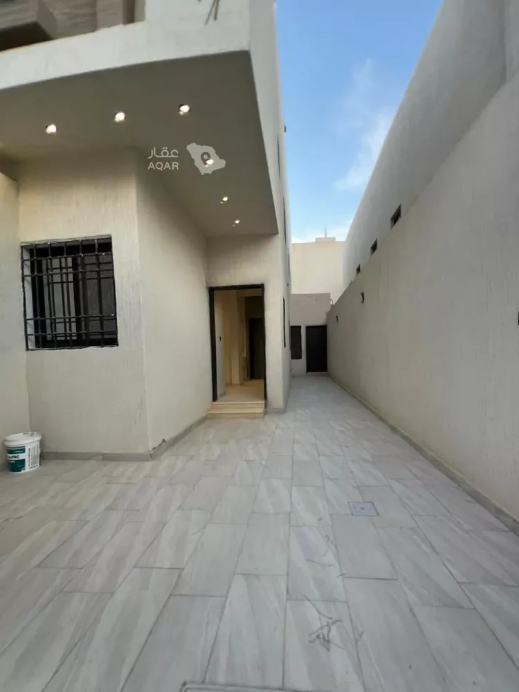 Floor for Sale in Riyadh Badr صورة 2