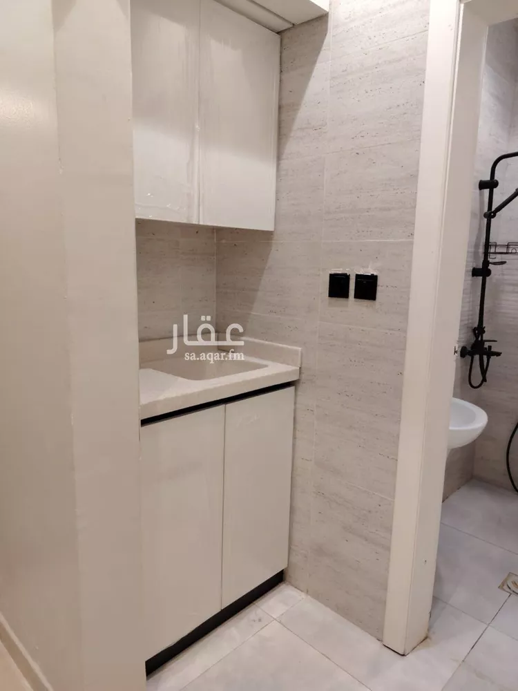 شقة للإيجار في شارع مدينة الزايد, حي العقيق, مدينة الرياض, منطقة الرياض صورة 3