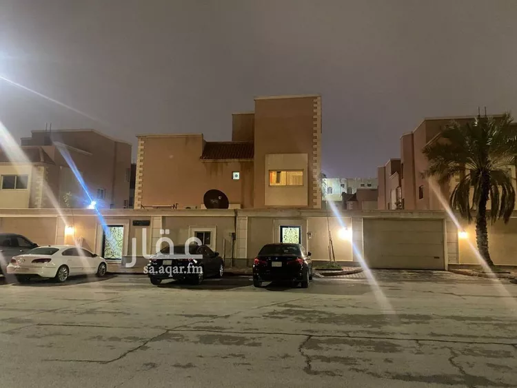 فيلا للإيجار في شارع سلمة بن أبي سلمة, حي الربوة, مدينة الرياض, منطقة الرياض