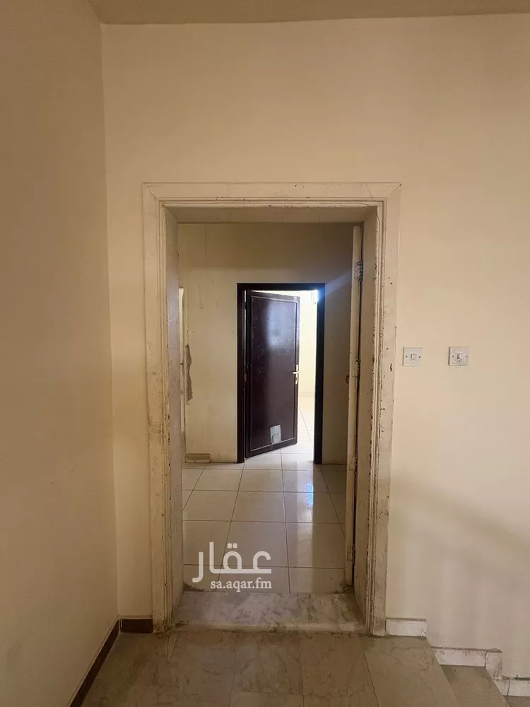 مكتب تجاري للإيجار في شارع طريق الملك عبدالعزيز, حي الورود, مدينة الرياض, منطقة الرياض صورة 4