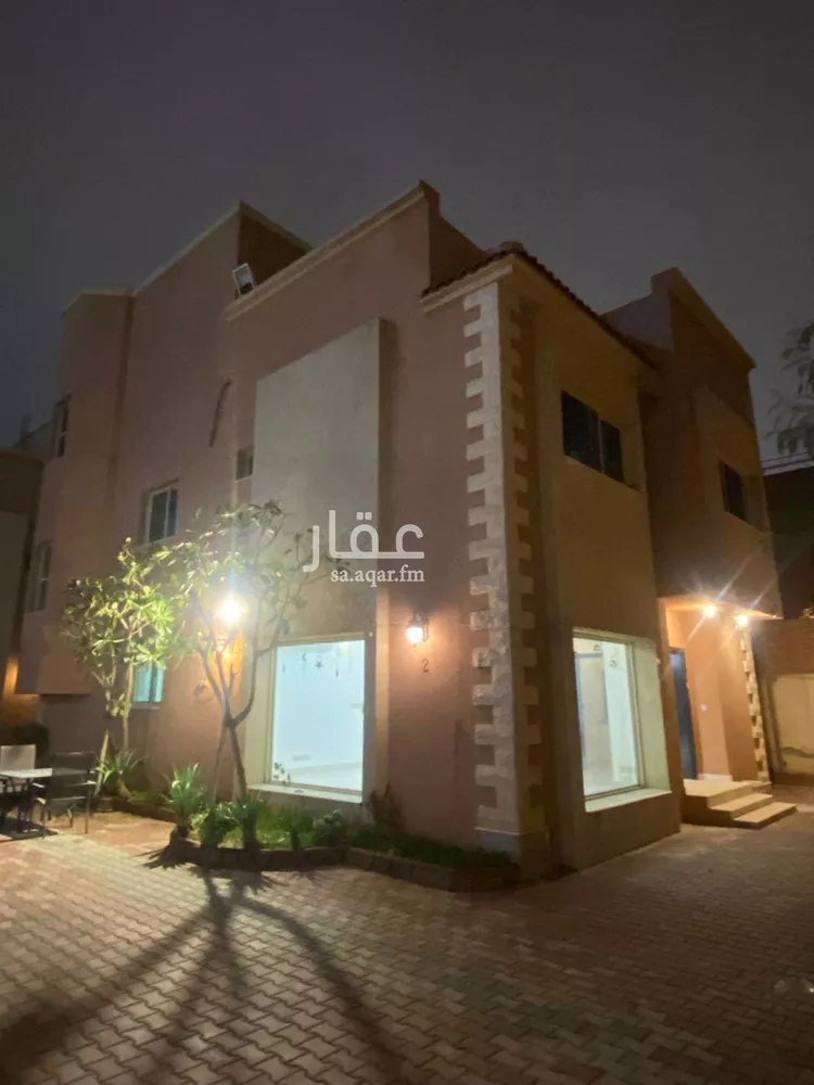 فيلا للإيجار في شارع سلمة بن أبي سلمة, حي الربوة, مدينة الرياض, منطقة الرياض صورة 2