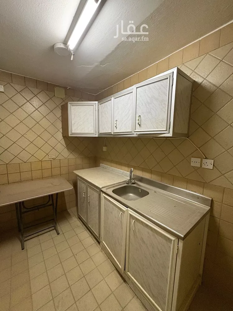 شقة للإيجار في شارع خالد الوقار, حي الملك فيصل, مدينة الرياض, منطقة الرياض صورة 3
