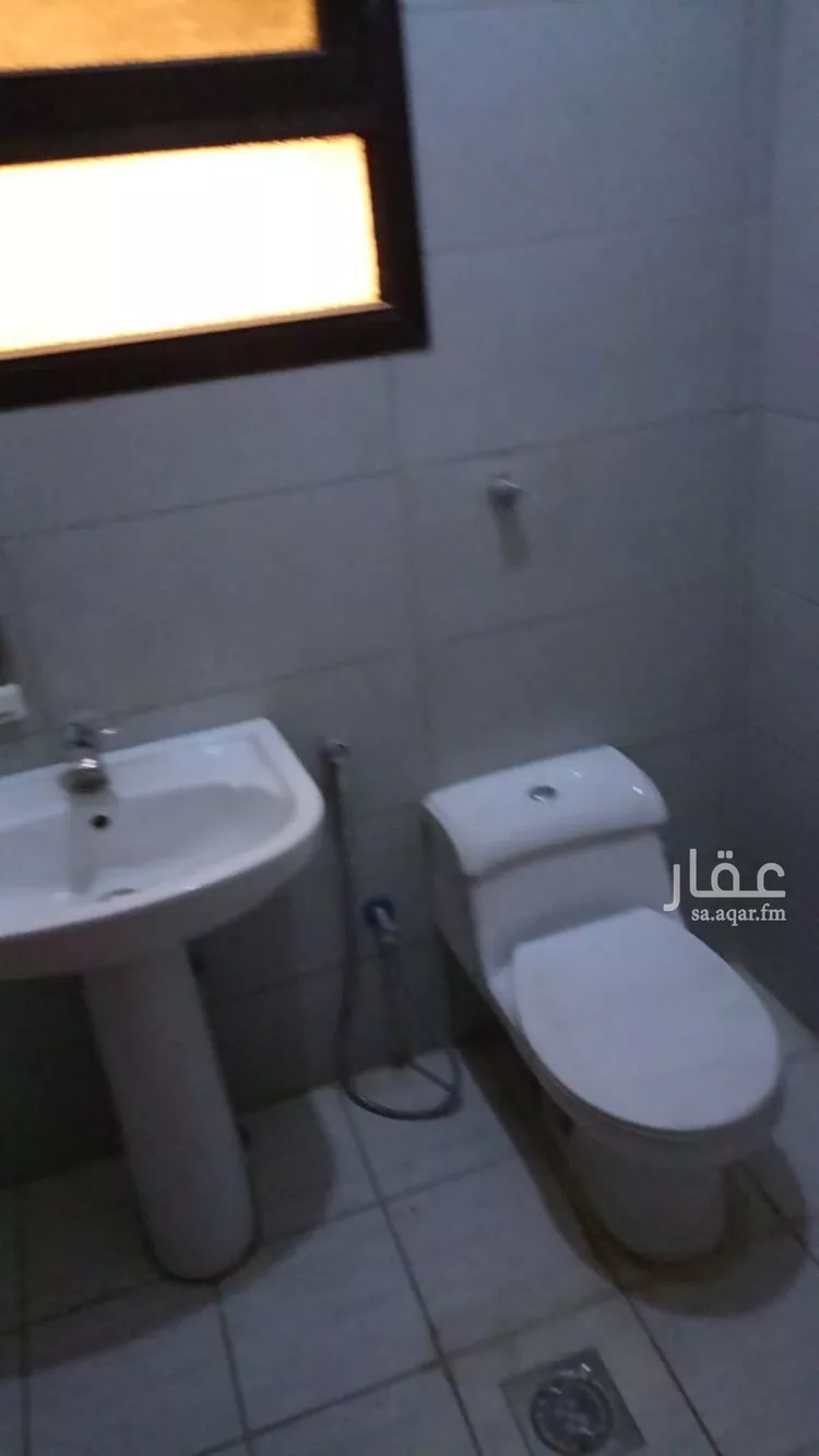 مكتب تجاري للإيجار في شارع الملك عبدالعزيز ابن عبدالرحمن سعود, حي الورود, مدينة الرياض, منطقة الرياض صورة 3