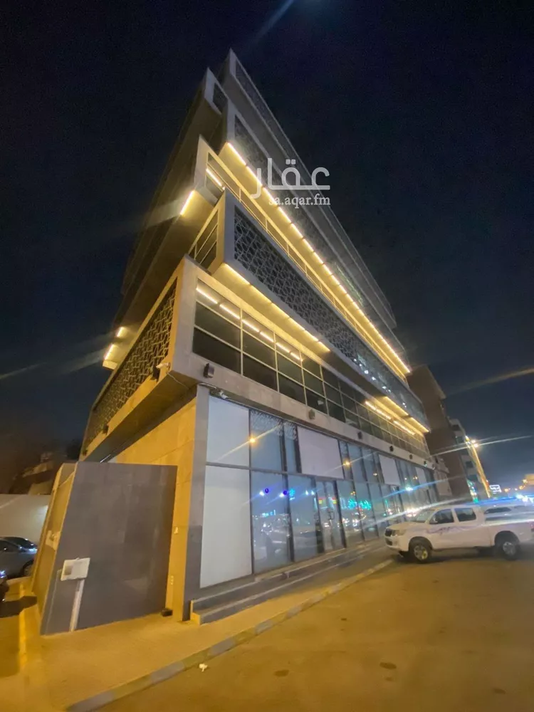 محل للإيجار في شارع الجامعة, حي الملز, مدينة الرياض, منطقة الرياض صورة 2