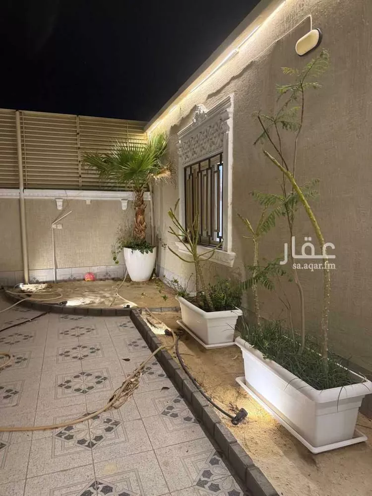 شقة للإيجار في شارع يحيي بن ياقوت ، حي الريان ، تبوك ، منطقة تبوك صورة 3