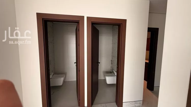 مكتب تجاري للإيجار في شارع الدائري الشرقي الفرعي, حي الفيصلية, مدينة الرياض, منطقة الرياض صورة 2