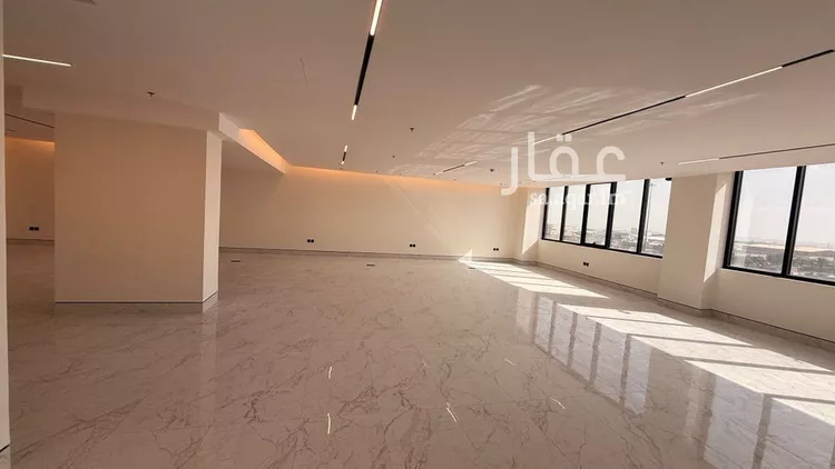 مكتب تجاري للإيجار في شارع الدائري الشرقي الفرعي, حي الفيصلية, مدينة الرياض, منطقة الرياض صورة 4