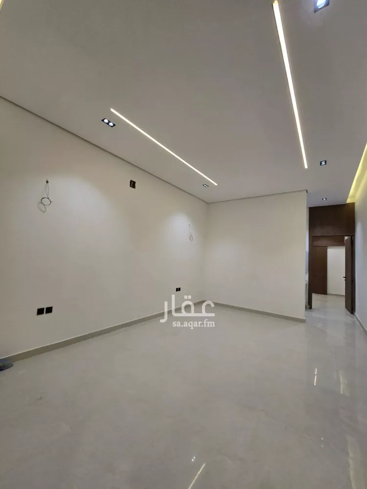 دور للبيع في شارع المحلاني, حي عكاظ, مدينة الرياض, منطقة الرياض
