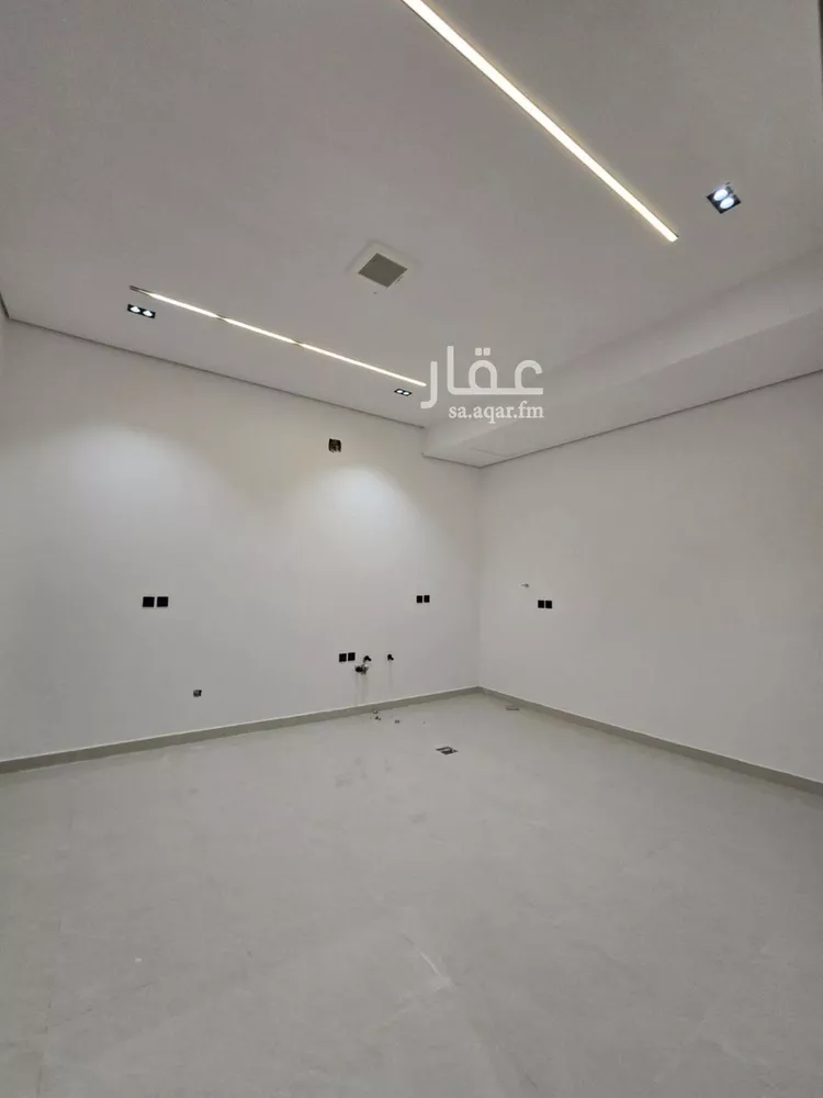 دور للبيع في شارع المحلاني, حي عكاظ, مدينة الرياض, منطقة الرياض صورة 4