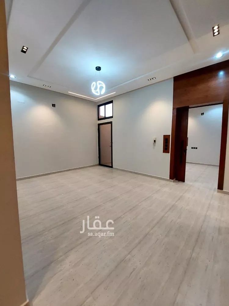 دور للبيع في شارع حسن الفخري, حي عكاظ, مدينة الرياض, منطقة الرياض صورة 3