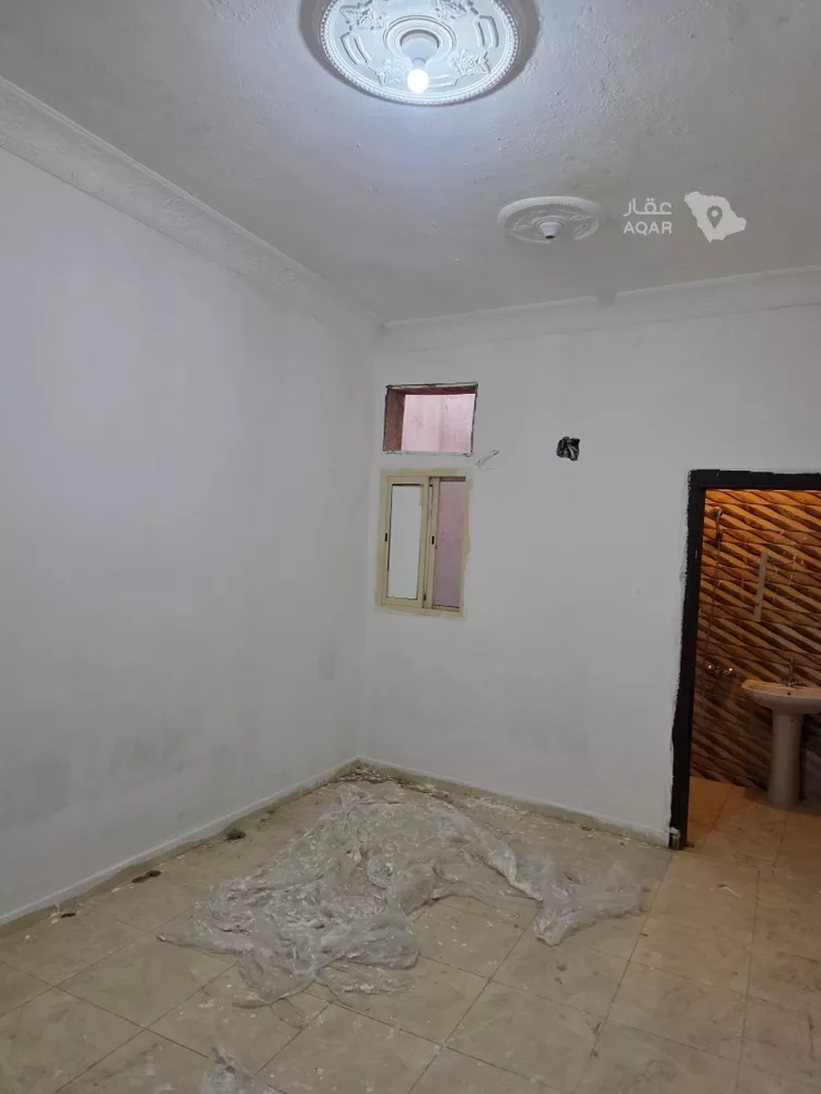 عمارة للإيجار في شارع عبدالعزيز ال سعود, حي العين, مدينة الجبيلة, منطقة الرياض 7