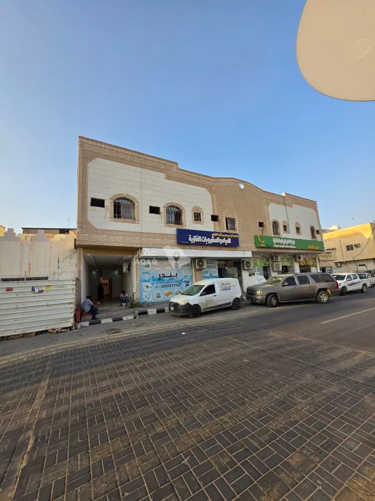 عمارة للإيجار في شارع عبدالعزيز ال سعود, حي العين, مدينة الجبيلة, منطقة الرياض 6