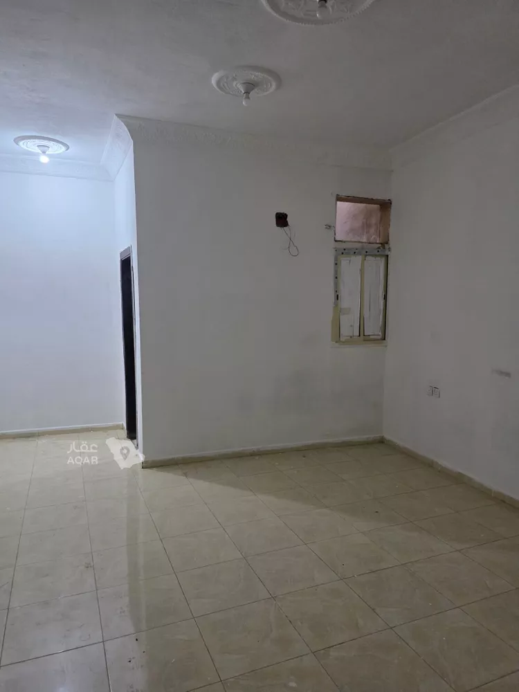 عمارة للإيجار في شارع عبدالعزيز ال سعود, حي العين, مدينة الجبيلة, منطقة الرياض 10